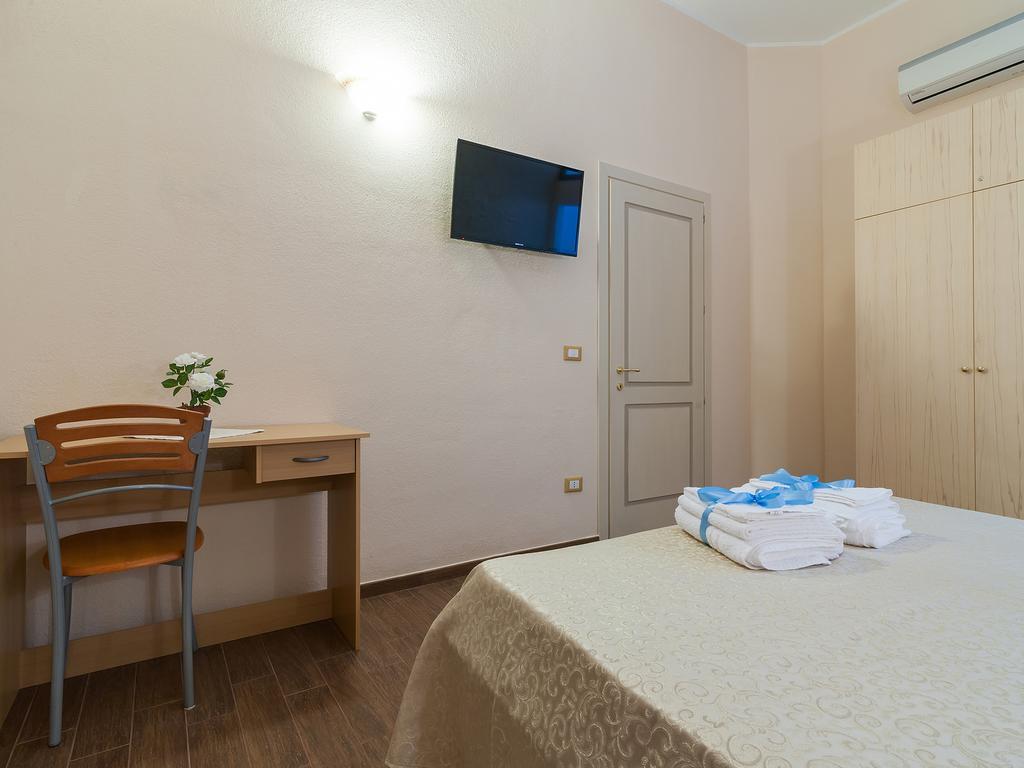 Il Borgo Bed & Breakfast กาญารี ห้อง รูปภาพ